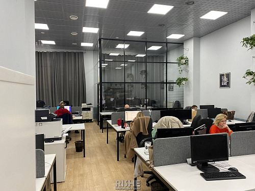 Перегородки S7 Высокие с встроенными жалюзи Перегородки S7 Высокие с встроенными жалюзи